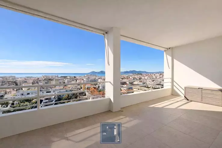 Квартира в Каннах, Франция, 77 м² - фото 1