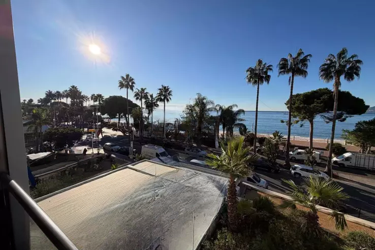 Квартира в Каннах, Франция, 88 м² - фото 1