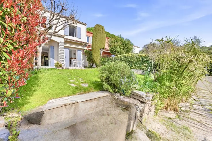 Квартира в Каннах, Франция, 89 м² - фото 1