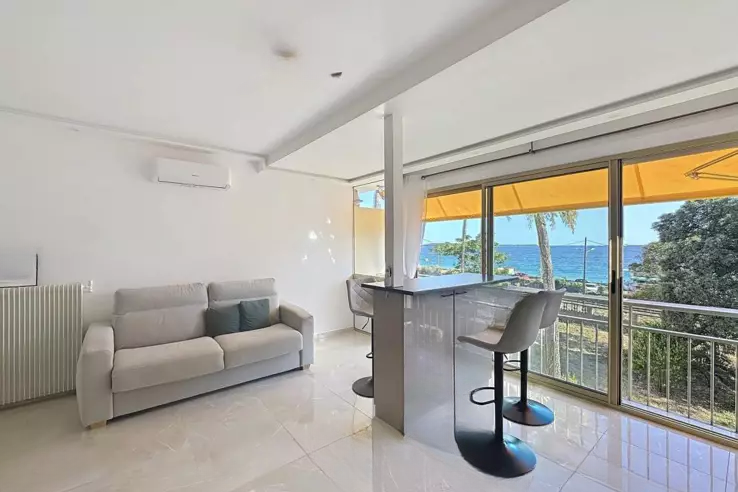 Квартира в Каннах, Франция, 32 м² - фото 1