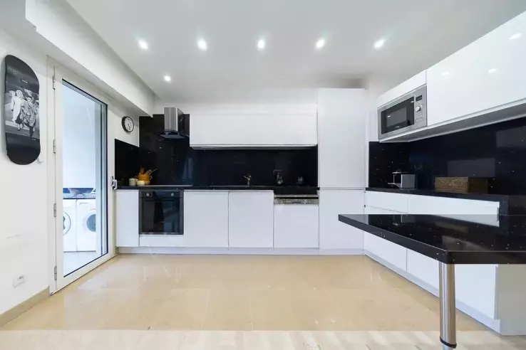 Квартира в Каннах, Франция, 72 м² - фото 1