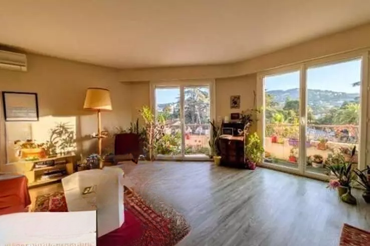 Квартира в Каннах, Франция, 58 м² - фото 1