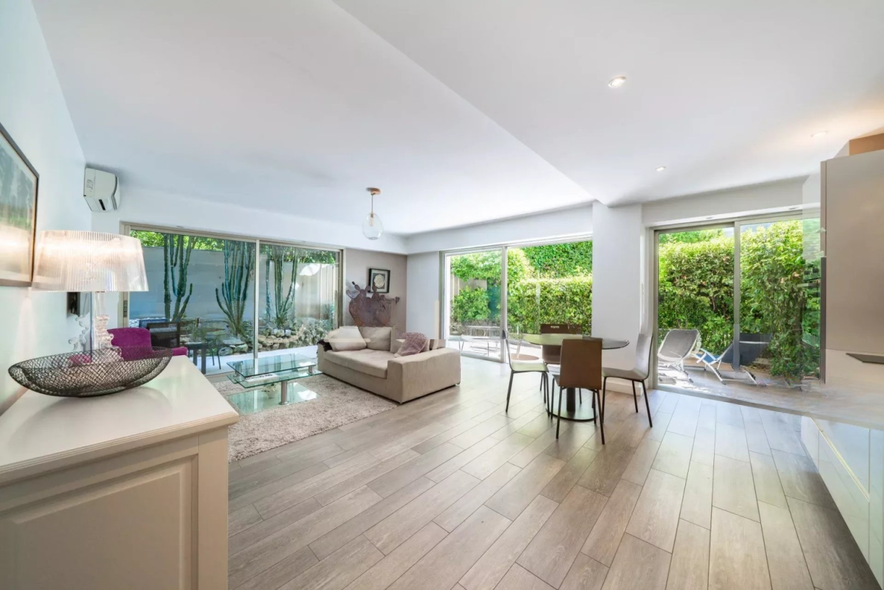 Квартира в Каннах, Франция, 62 м² - фото 2