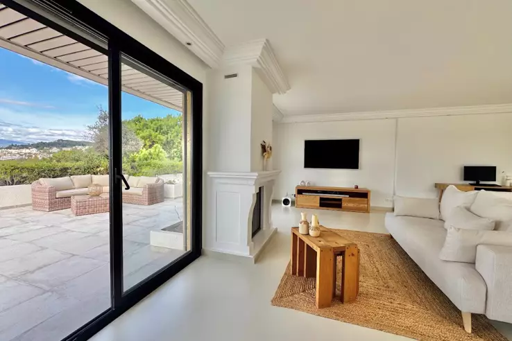 Квартира в Каннах, Франция, 107 м² - фото 2