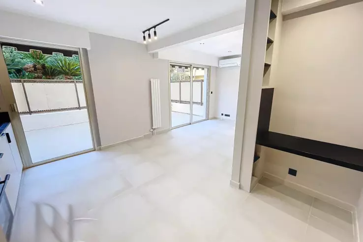 Квартира в Каннах, Франция, 36 м² - фото 2