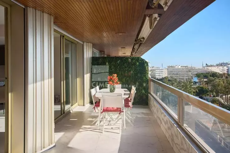 Квартира в Каннах, Франция, 88 м² - фото 2