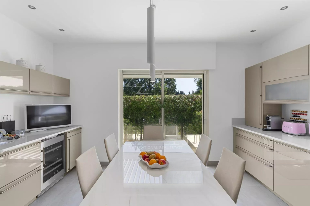 Квартира в Каннах, Франция, 235 м² - фото 8