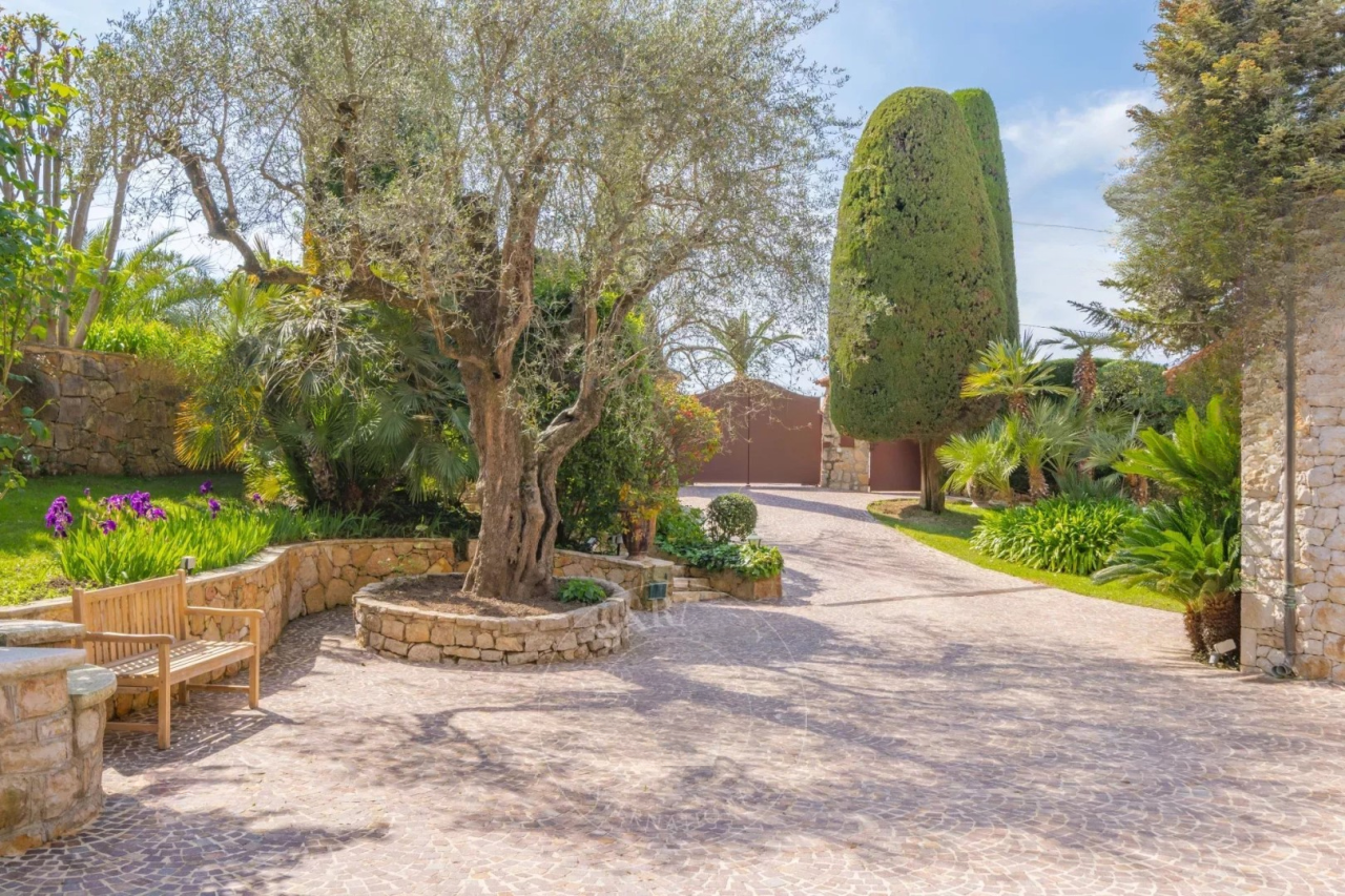 Квартира в Каннах, Франция, 280 м² - фото 10