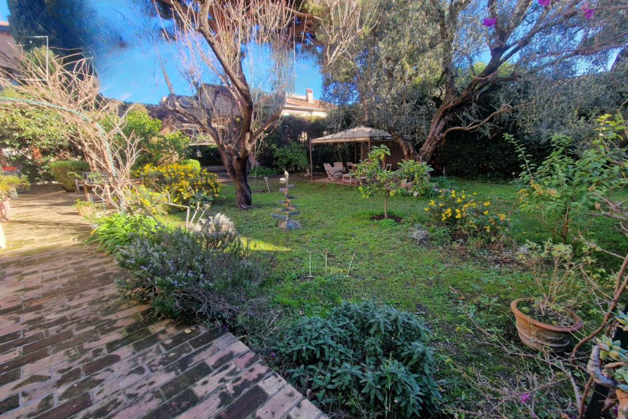 Квартира в Каннах, Франция, 220 м² - фото 11