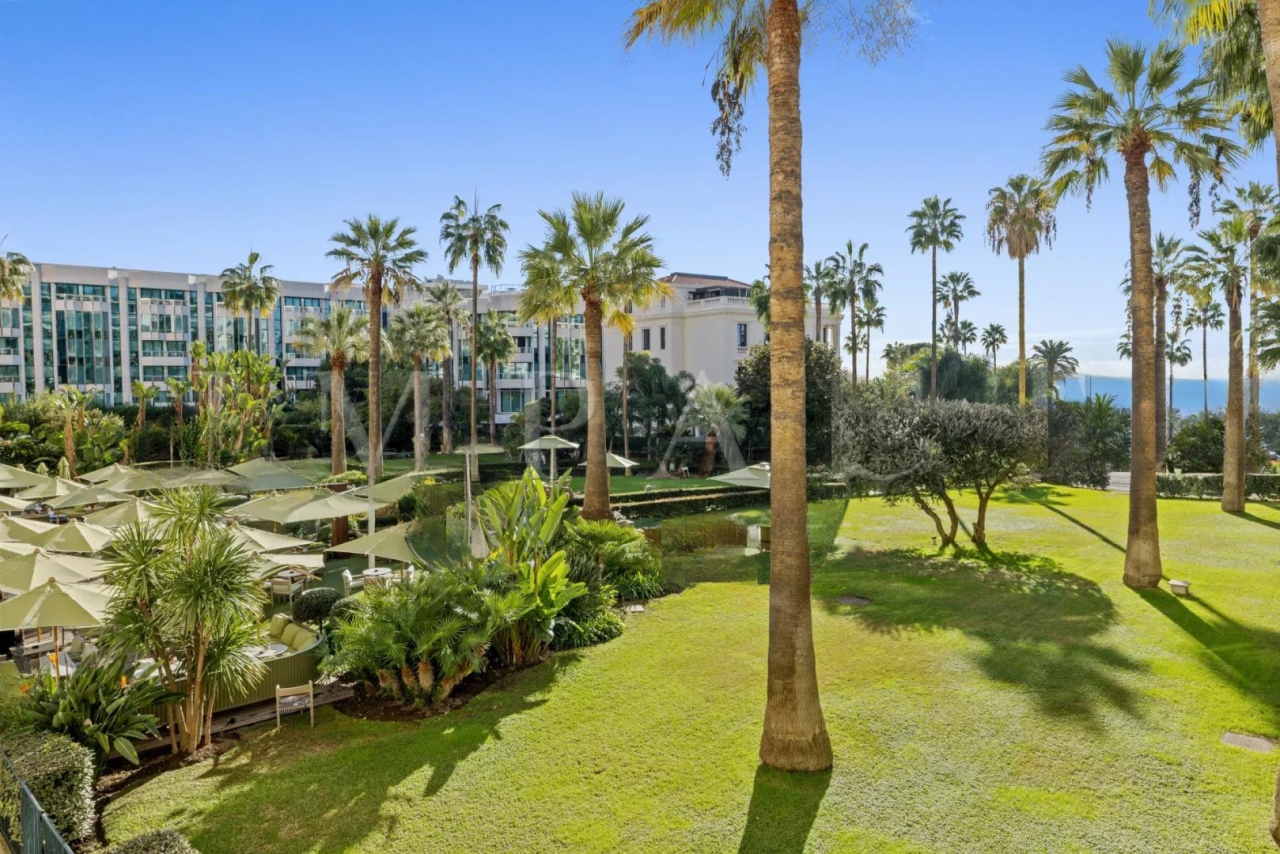 Квартира в Каннах, Франция, 82 м² - фото 13