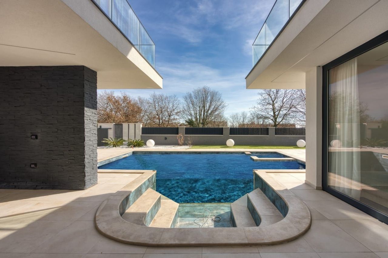 Вилла в Лижняне, Хорватия, 227 м² - фото 1