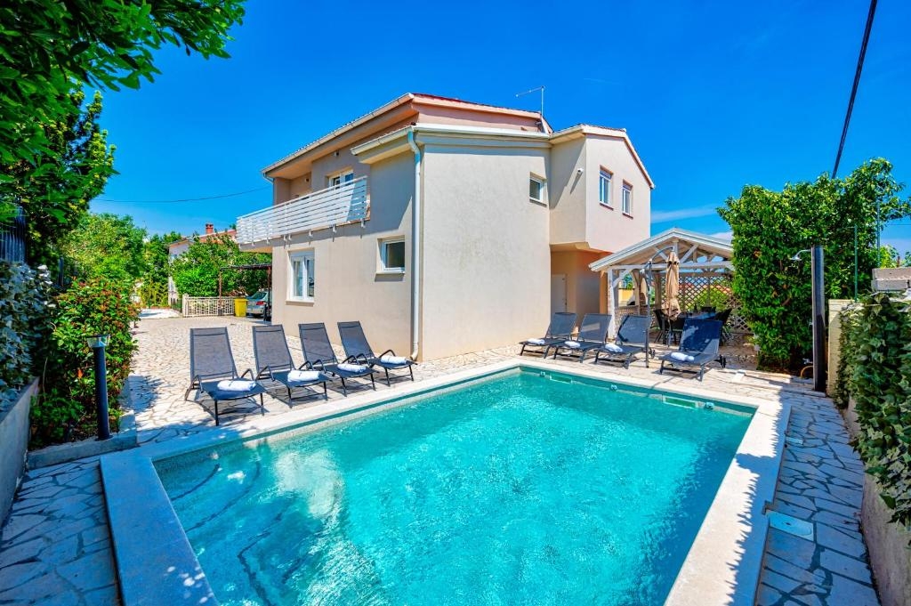 Вилла в Лижняне, Хорватия, 260 м² - фото 1