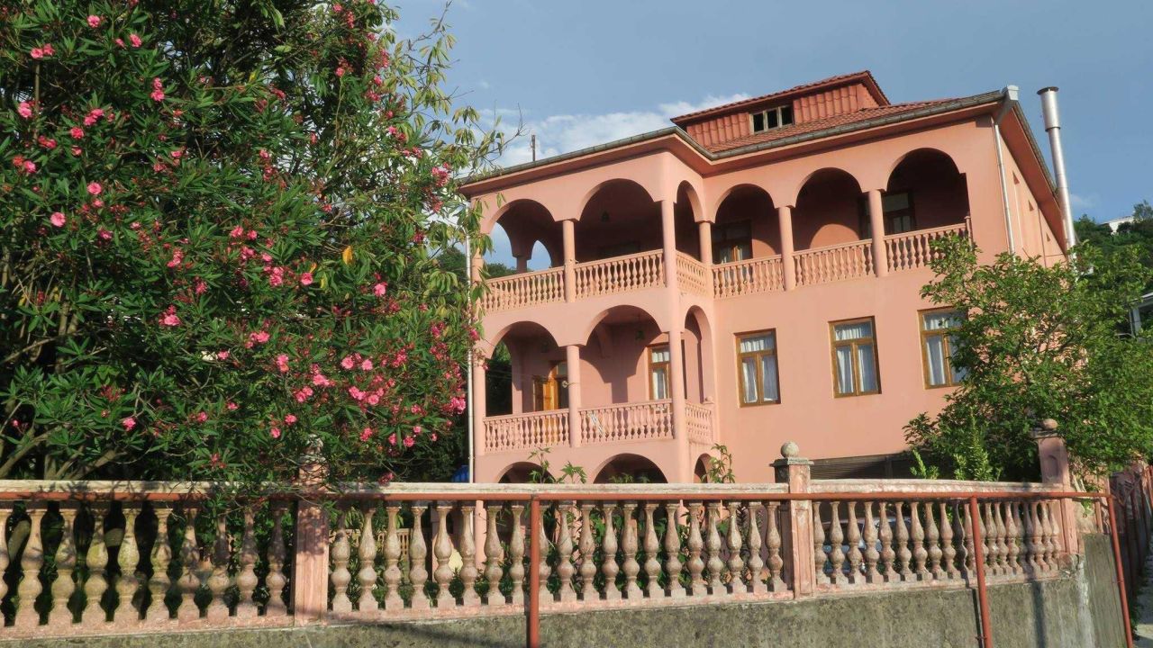 Дом в Батуми, Грузия, 600 м² - фото 1