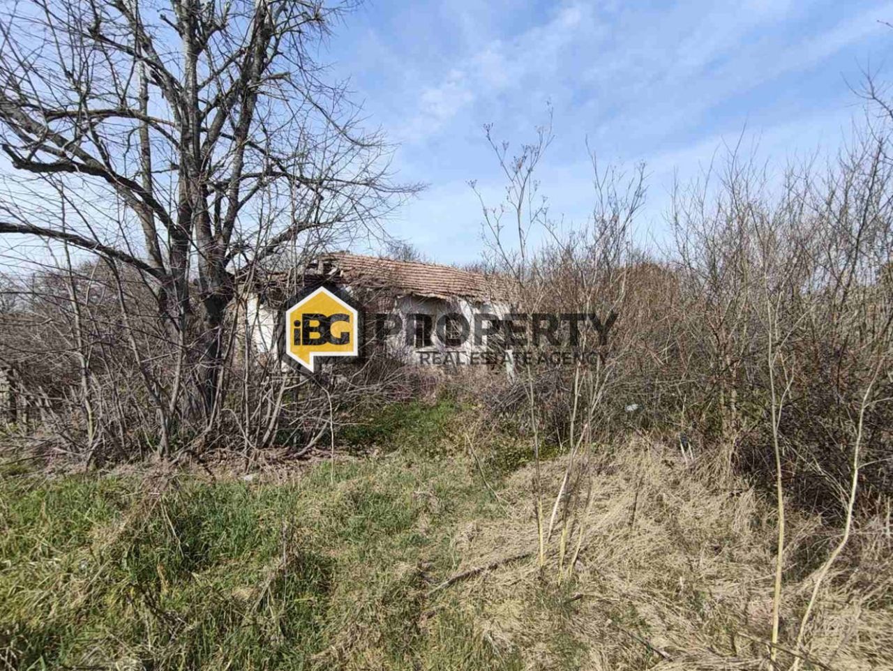 Земля в Бяле, Болгария, 1 036 м² - фото 1