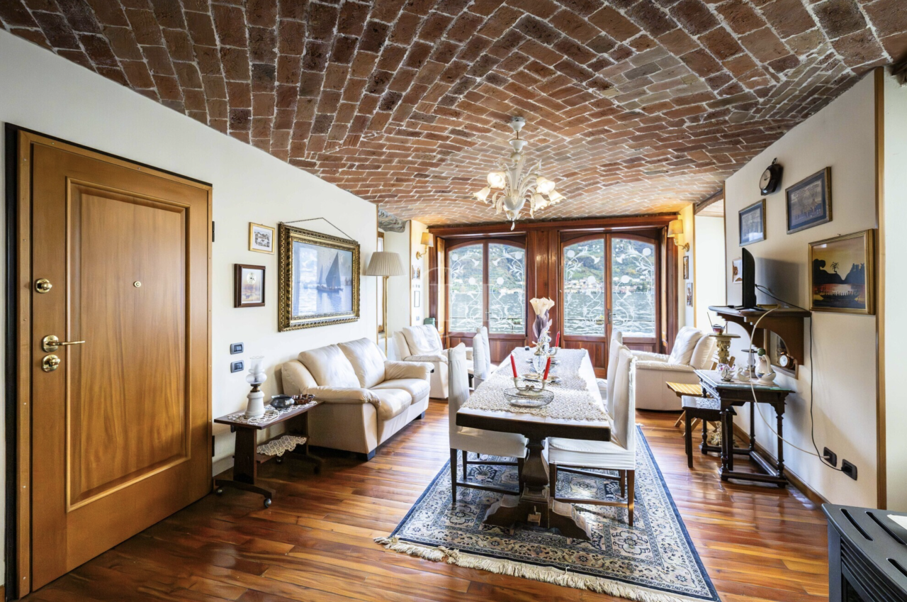 Поместье у озера Изео, Италия, 760 м² - фото 9