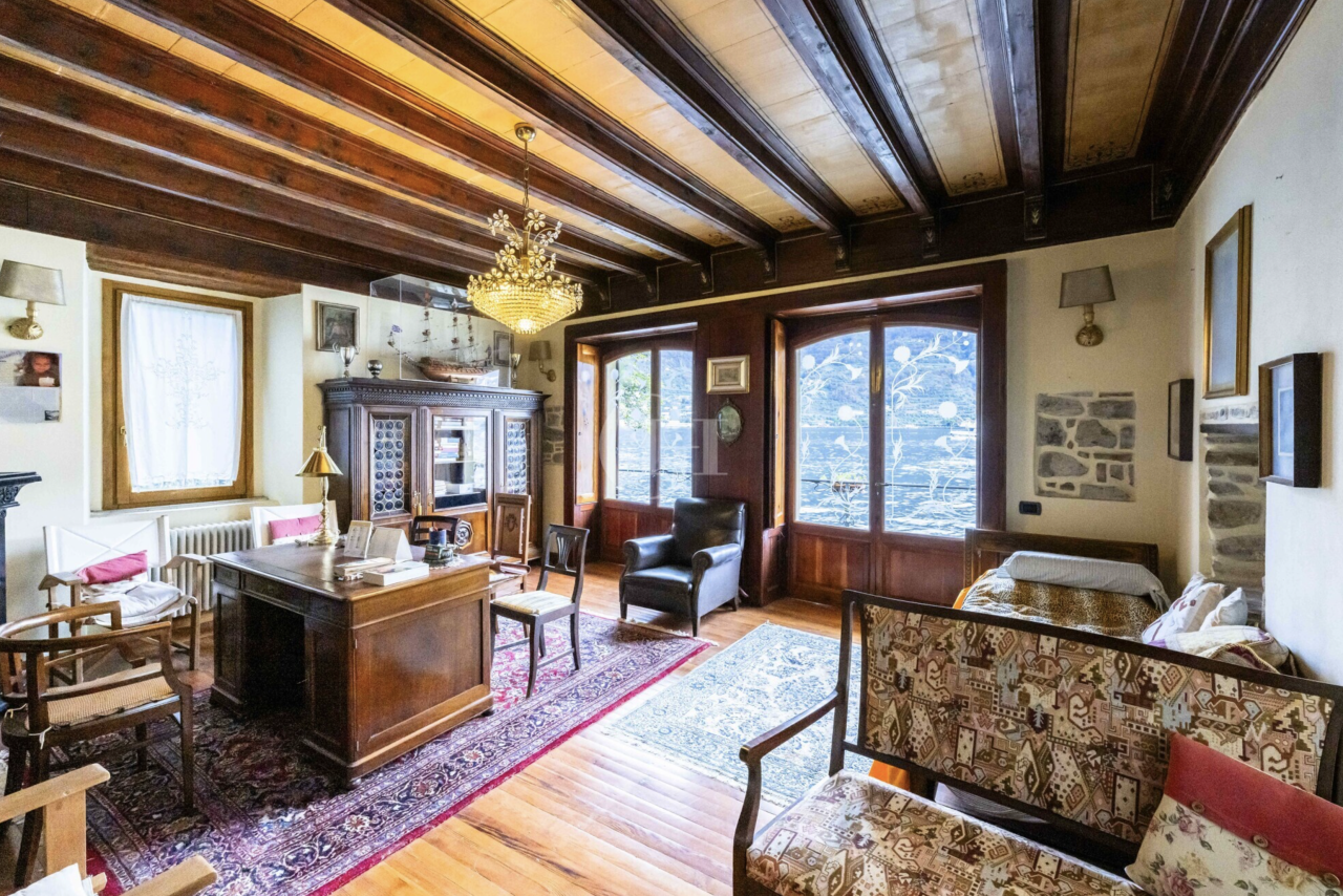 Поместье у озера Изео, Италия, 760 м² - фото 6