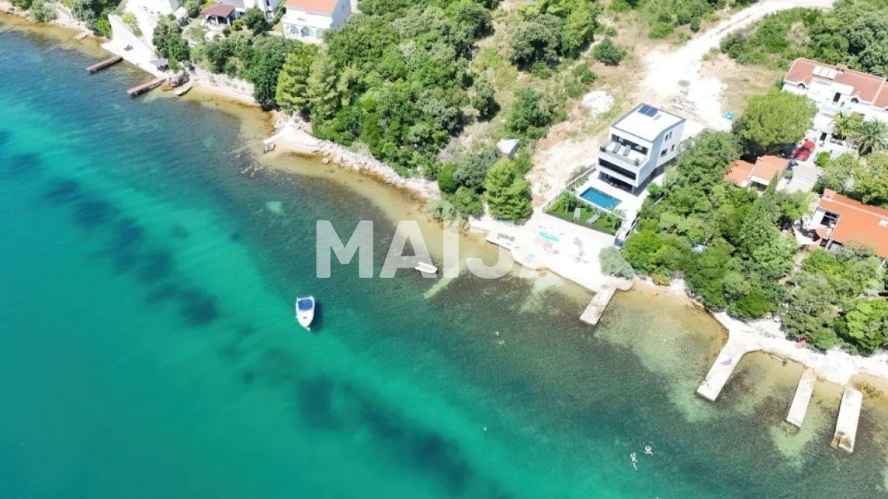 Вилла в Задаре, Хорватия, 210 м² - фото 2