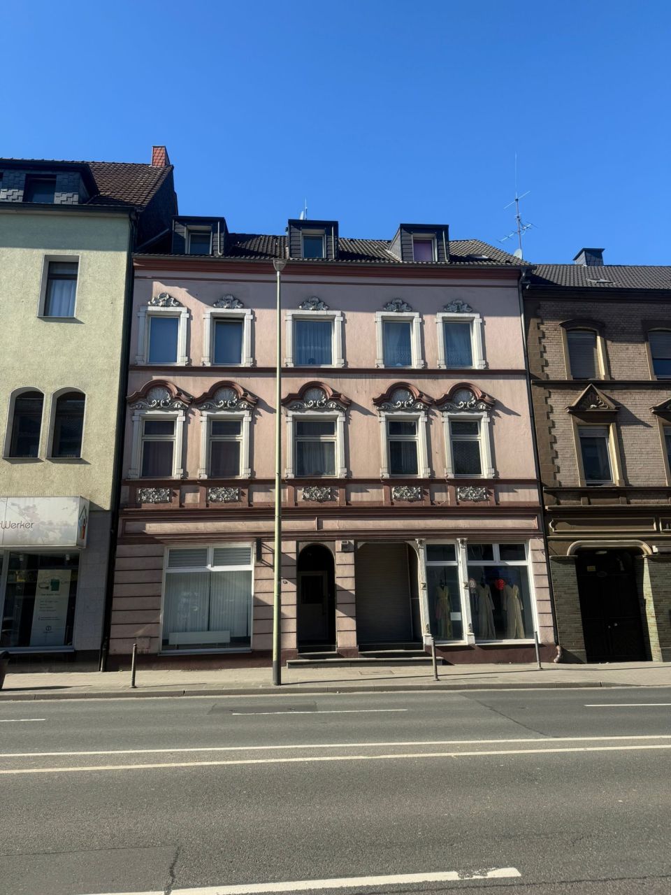 Дом в Эссене, Германия, 450 м² - фото 1