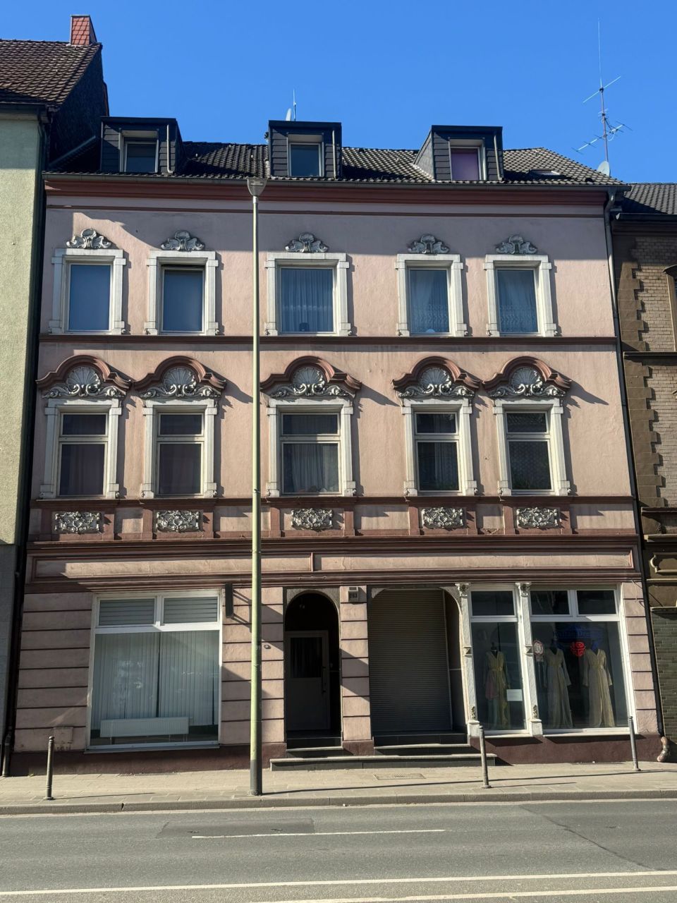 Дом в Эссене, Германия, 450 м² - фото 2