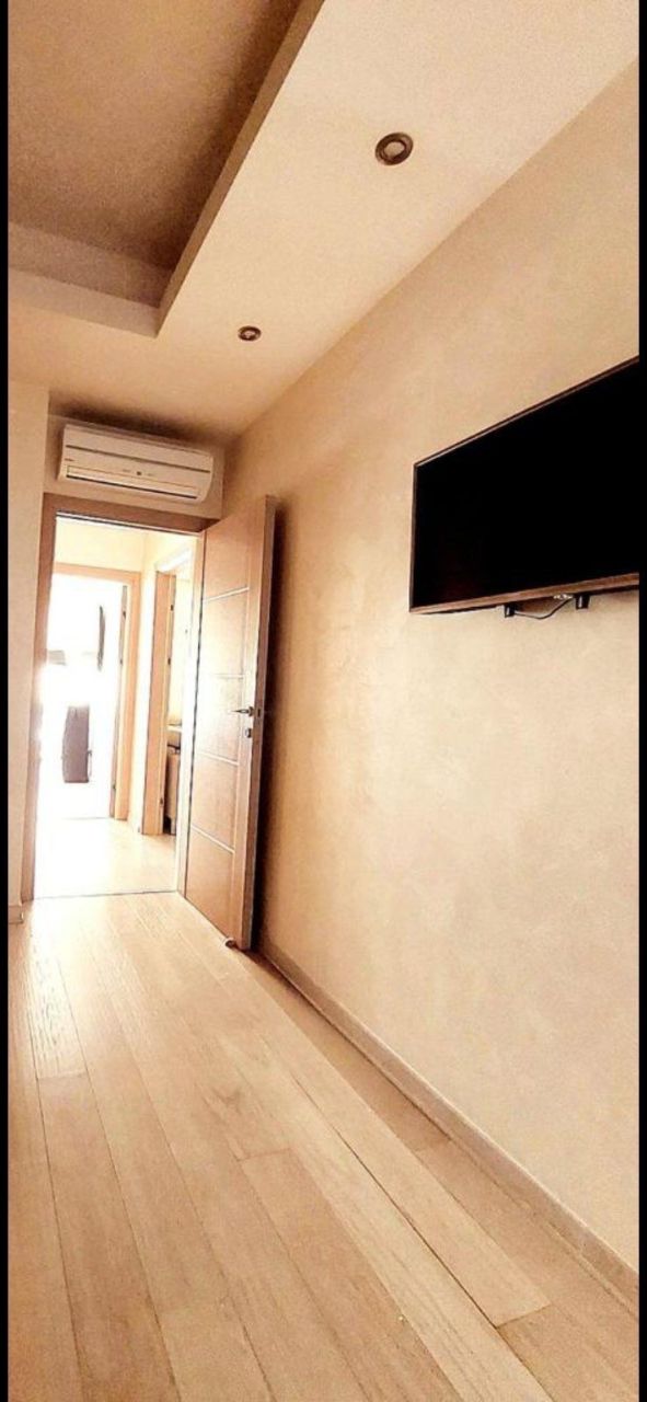 Квартира в Будве, Черногория, 80 м² - фото 11