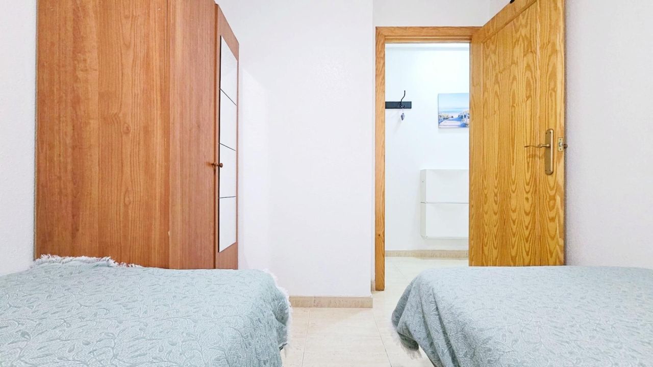 Квартира в Торревьехе, Испания, 65 м² - фото 12