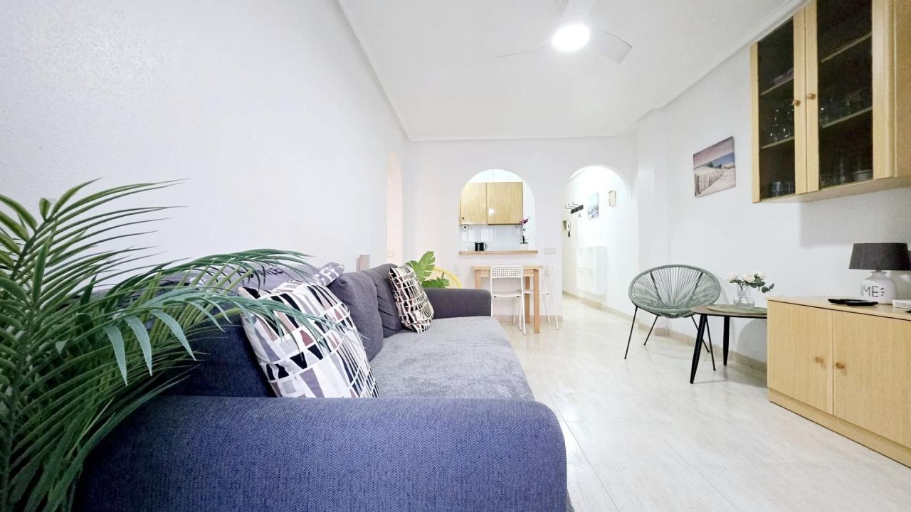 Квартира в Торревьехе, Испания, 65 м² - фото 2