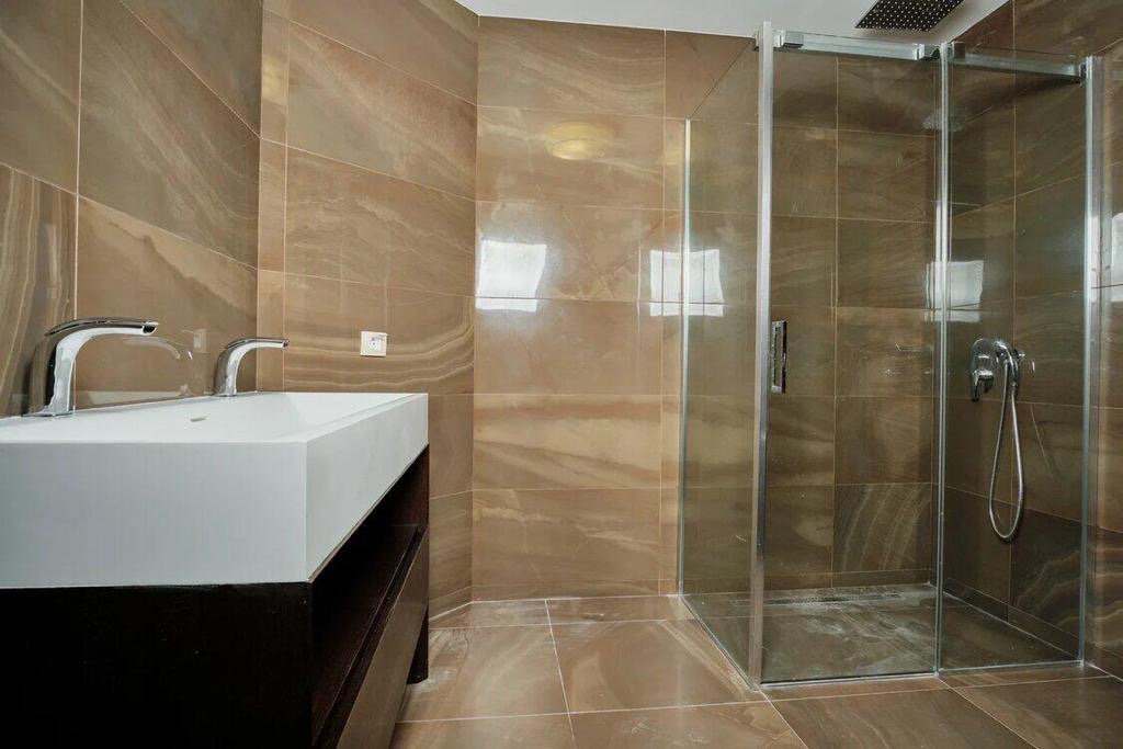 Квартира в Рафаиловичах, Черногория, 350 м² - фото 10