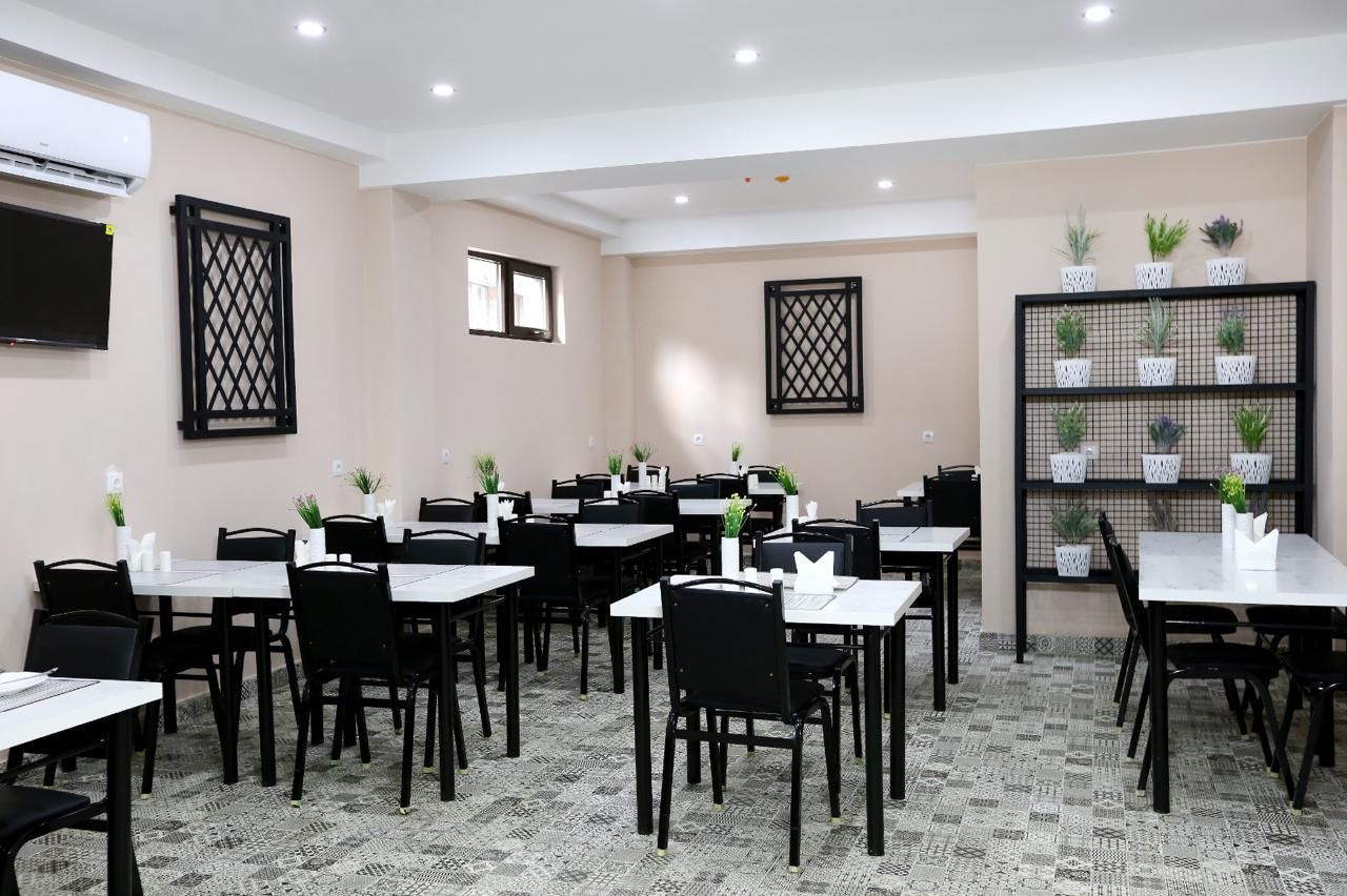 Отель, гостиница в Тбилиси, Грузия, 843 м² - фото 8