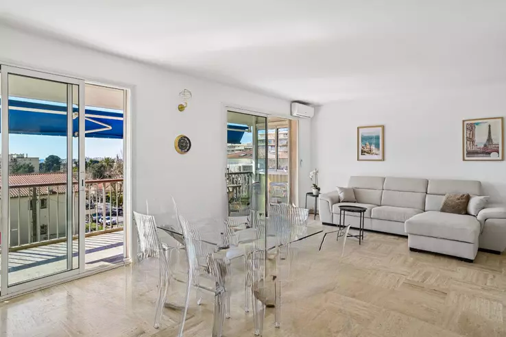 Квартира в Каннах, Франция, 70 м² - фото 1