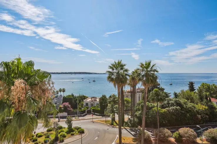 Квартира в Каннах, Франция, 83 м² - фото 1