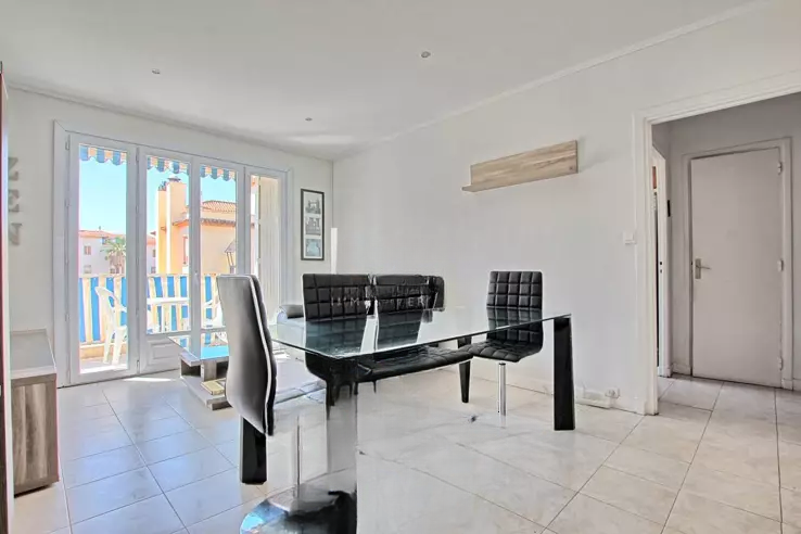 Квартира в Каннах, Франция, 49 м² - фото 1