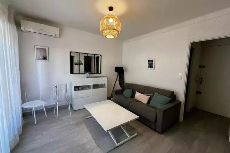 Квартира в Каннах, Франция, 25 м² - фото 1