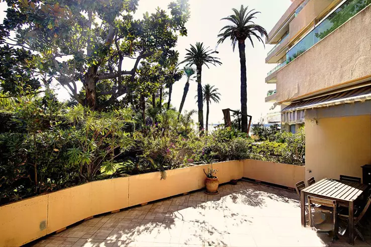 Квартира в Каннах, Франция, 49 м² - фото 1