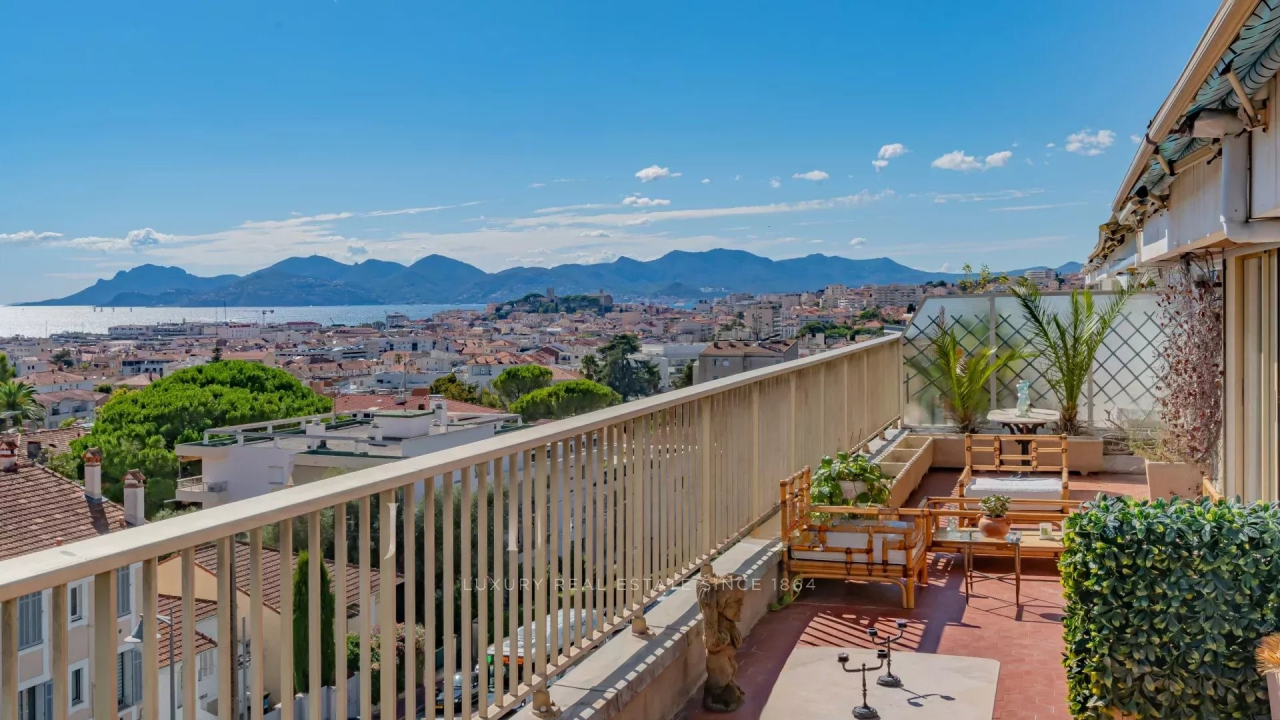 Квартира в Каннах, Франция, 115 м² - фото 1