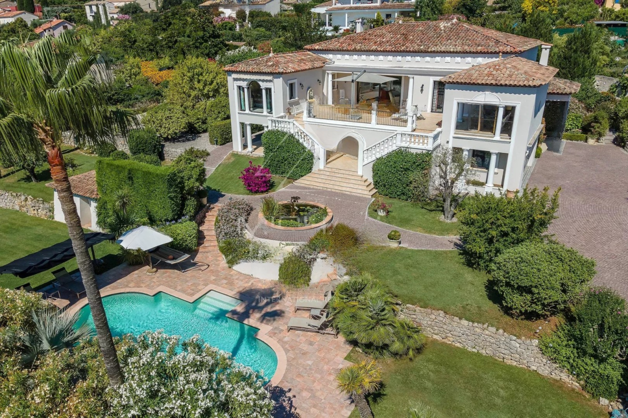 Квартира в Каннах, Франция, 390 м² - фото 1