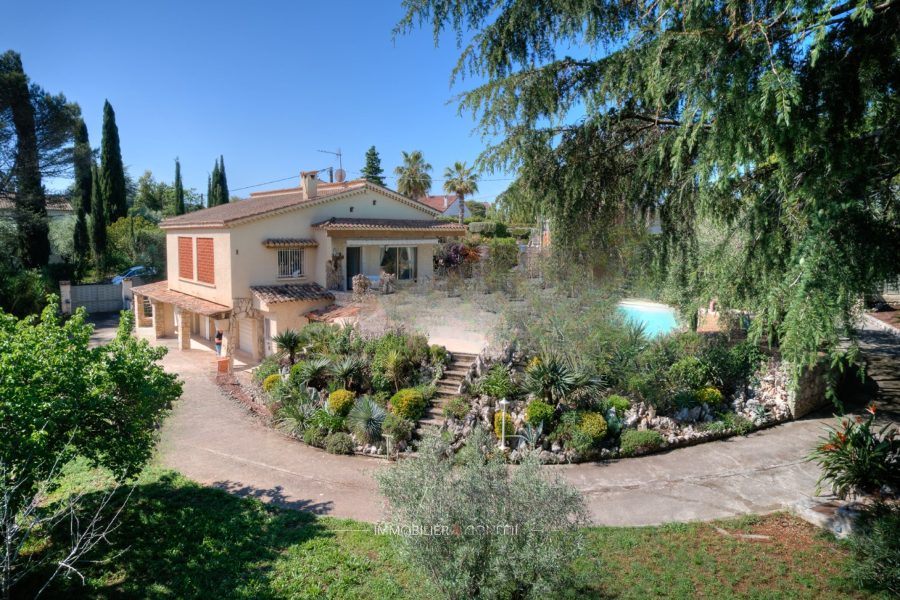 Квартира в Каннах, Франция, 170 м² - фото 1