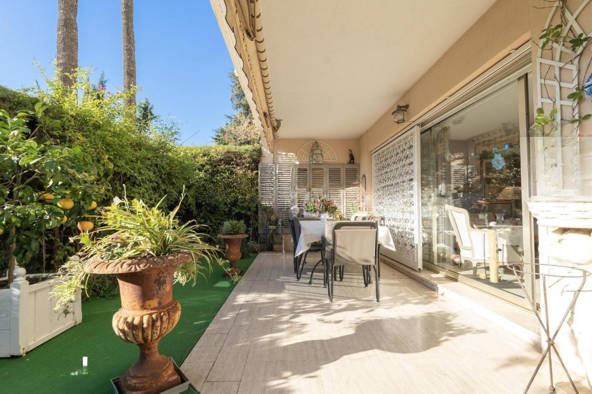 Квартира в Каннах, Франция, 64 м² - фото 1