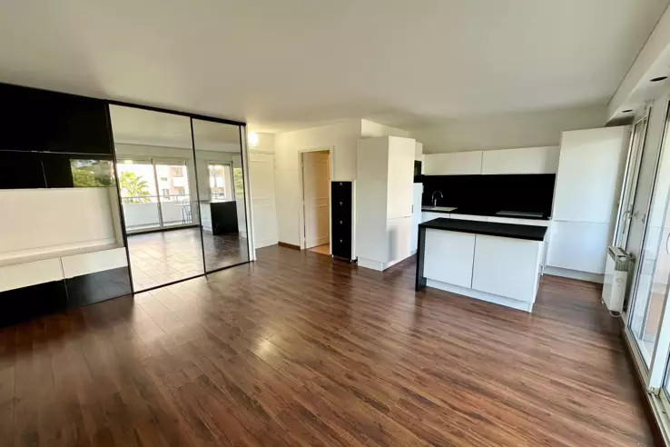 Квартира в Каннах, Франция, 32 м² - фото 1