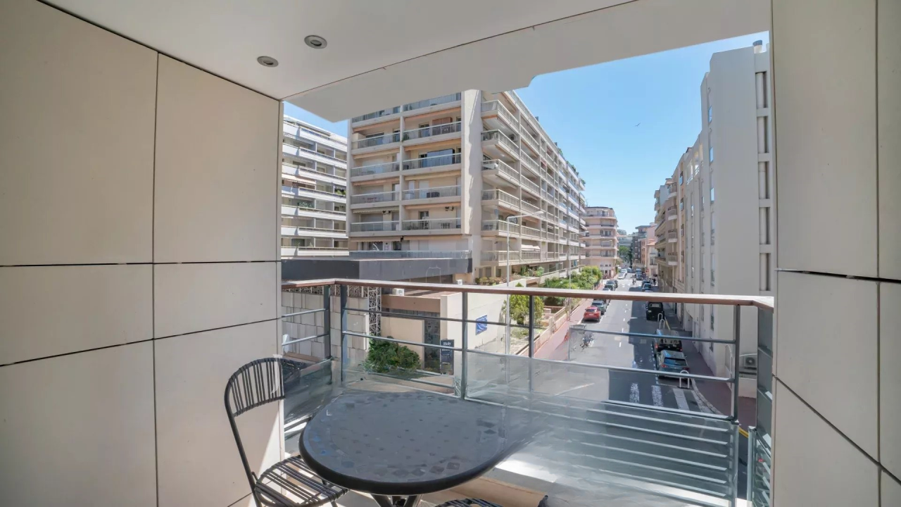 Квартира в Каннах, Франция, 54 м² - фото 1