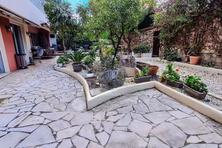 Квартира в Каннах, Франция, 78 м² - фото 1