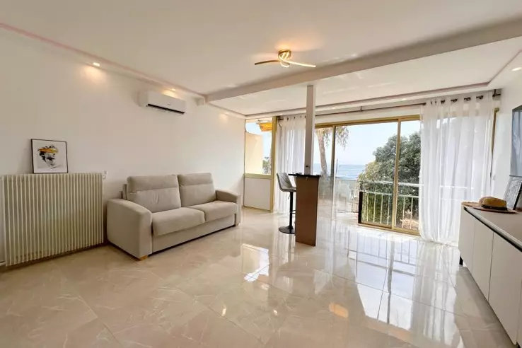 Квартира в Каннах, Франция, 33 м² - фото 1