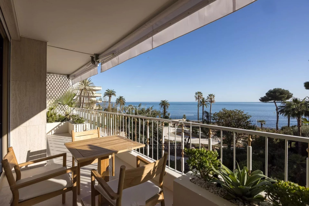 Квартира в Каннах, Франция, 100 м² - фото 1