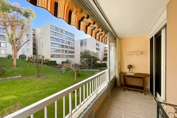 Квартира в Каннах, Франция, 84 м² - фото 1