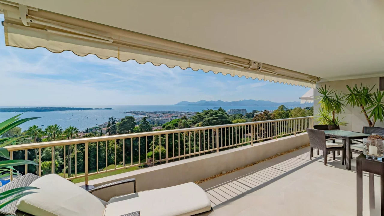 Квартира в Каннах, Франция, 110 м² - фото 1