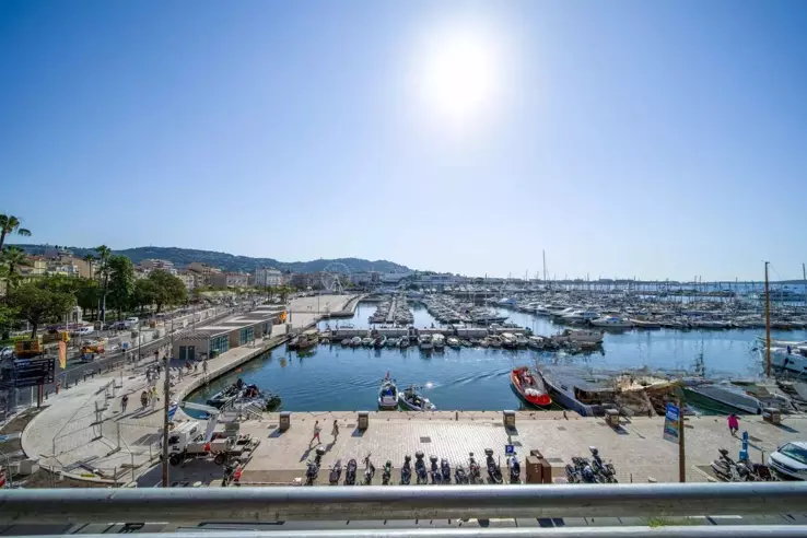 Квартира в Каннах, Франция, 46 м² - фото 1