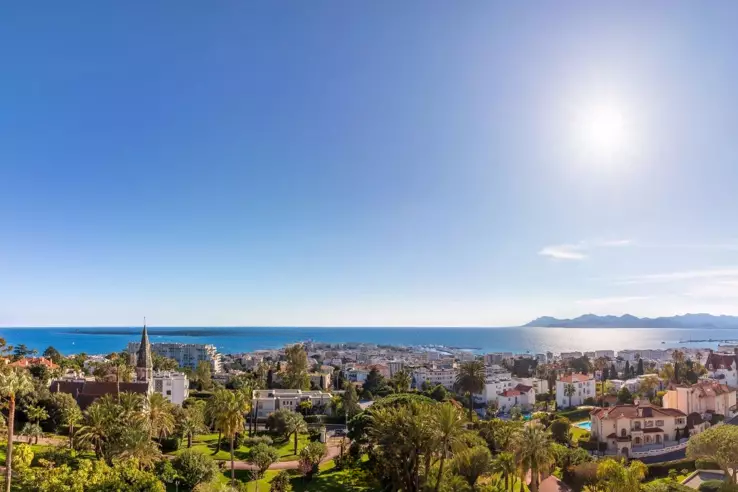 Квартира в Каннах, Франция, 130 м² - фото 1