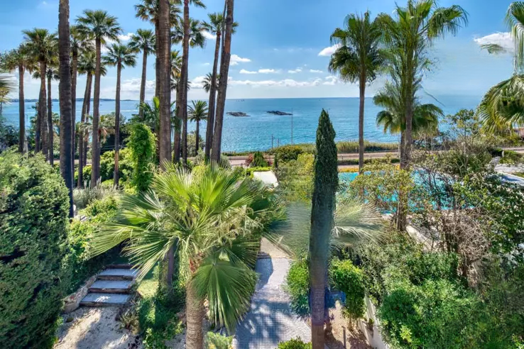 Квартира в Каннах, Франция, 221 м² - фото 1