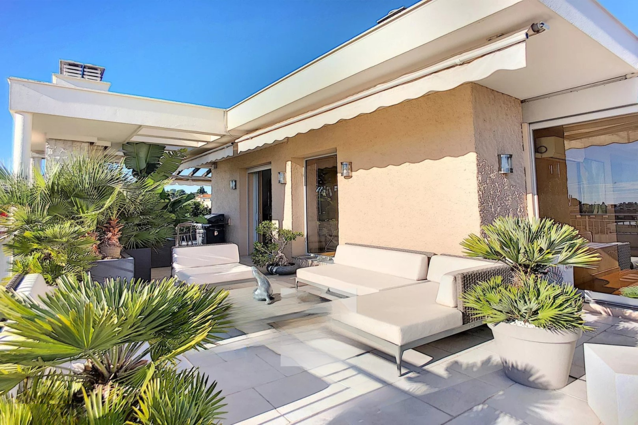 Квартира в Каннах, Франция, 143 м² - фото 1