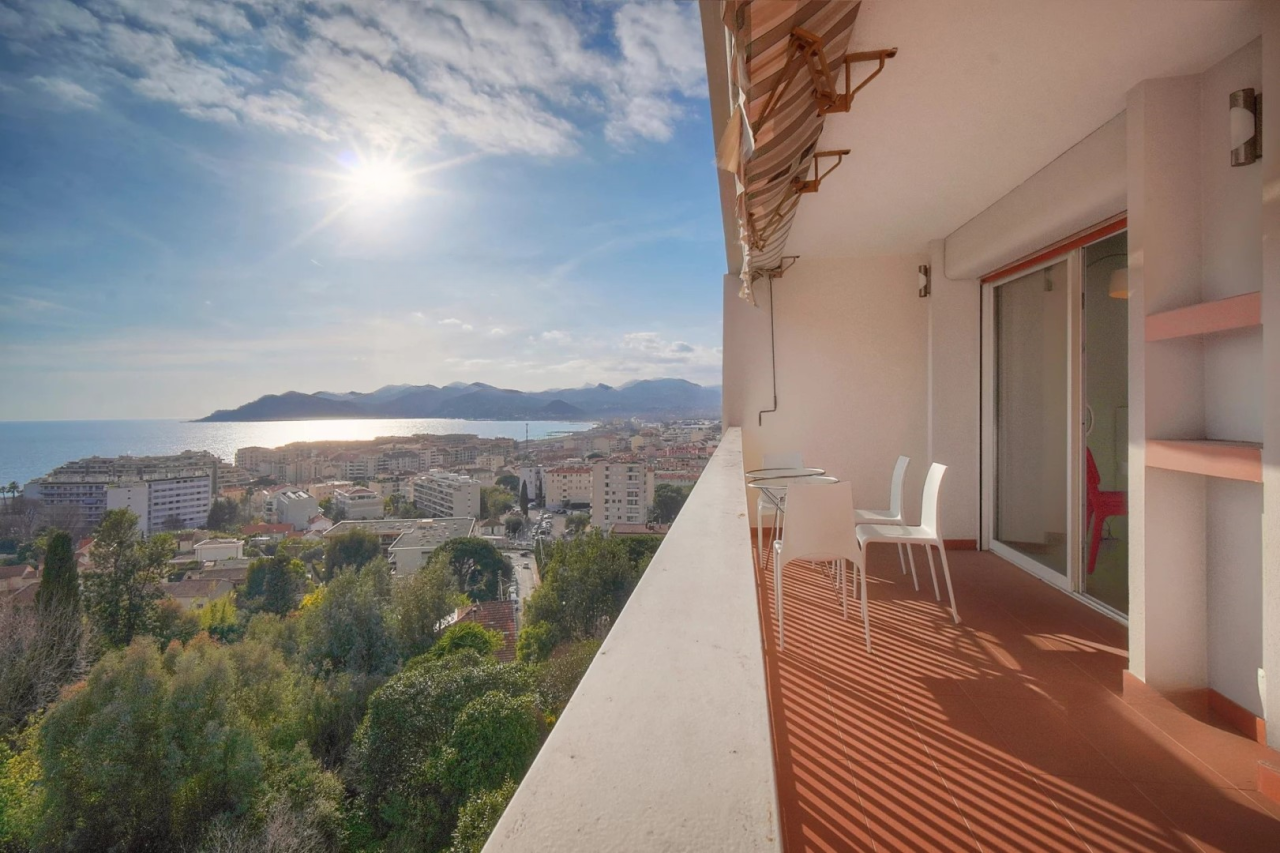 Квартира в Каннах, Франция, 64 м² - фото 1