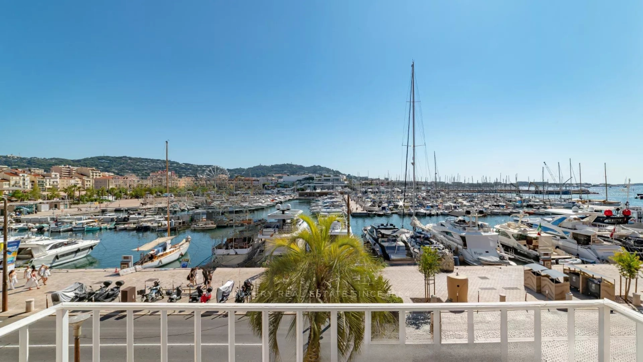 Квартира в Каннах, Франция, 55 м² - фото 1